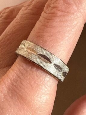 Uncas Vintage Art deco diamond cut minimalist Silver Band Ring SZ 10
